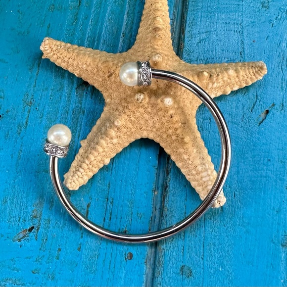 Ann Taylor Silver Faux Pearl Rhinestone Cuff Bracelet EUC - Picture 1 of 11